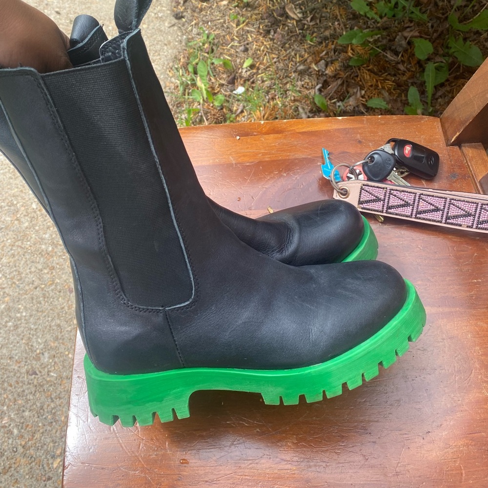 Steve Madden boots